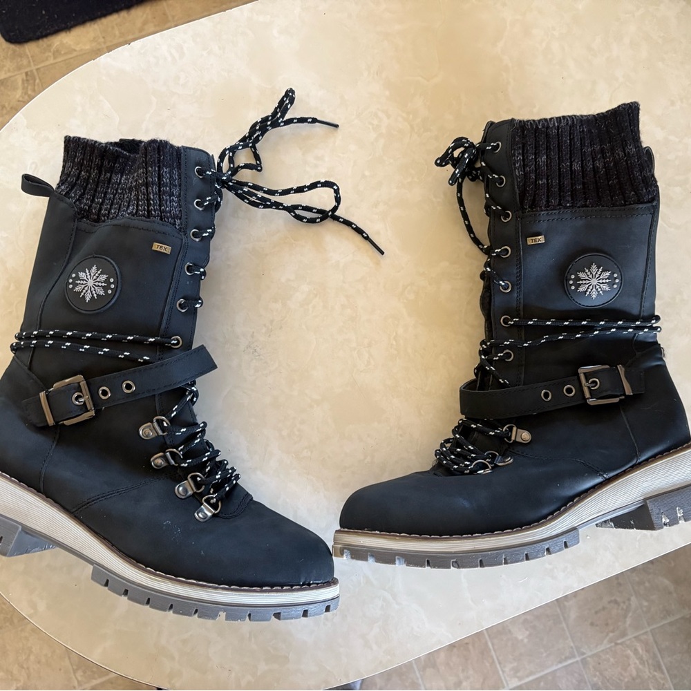 Women's Black Winter Boots
